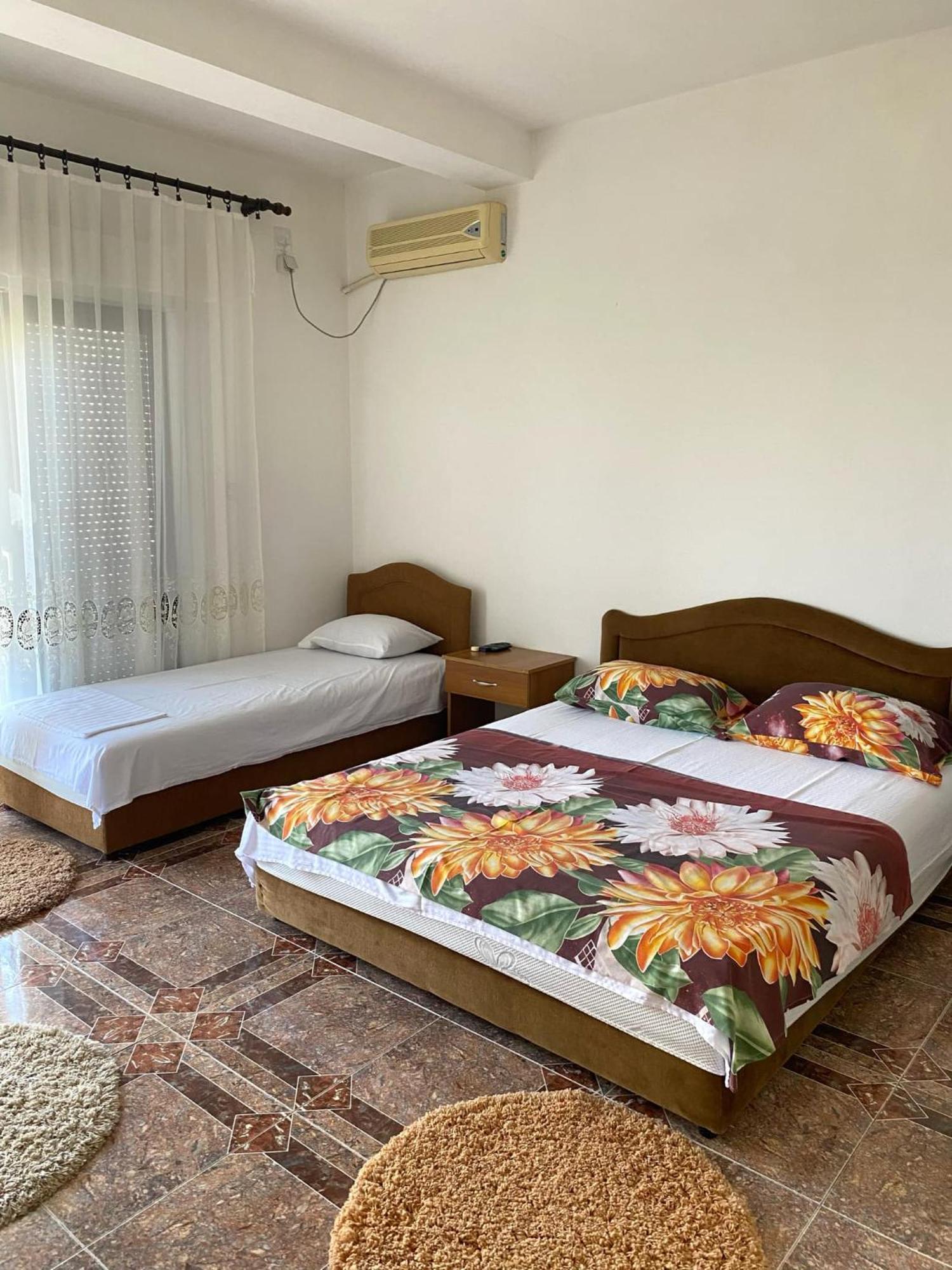 Dragovoja Lux Apartments & Rooms Улцин Екстериор снимка
