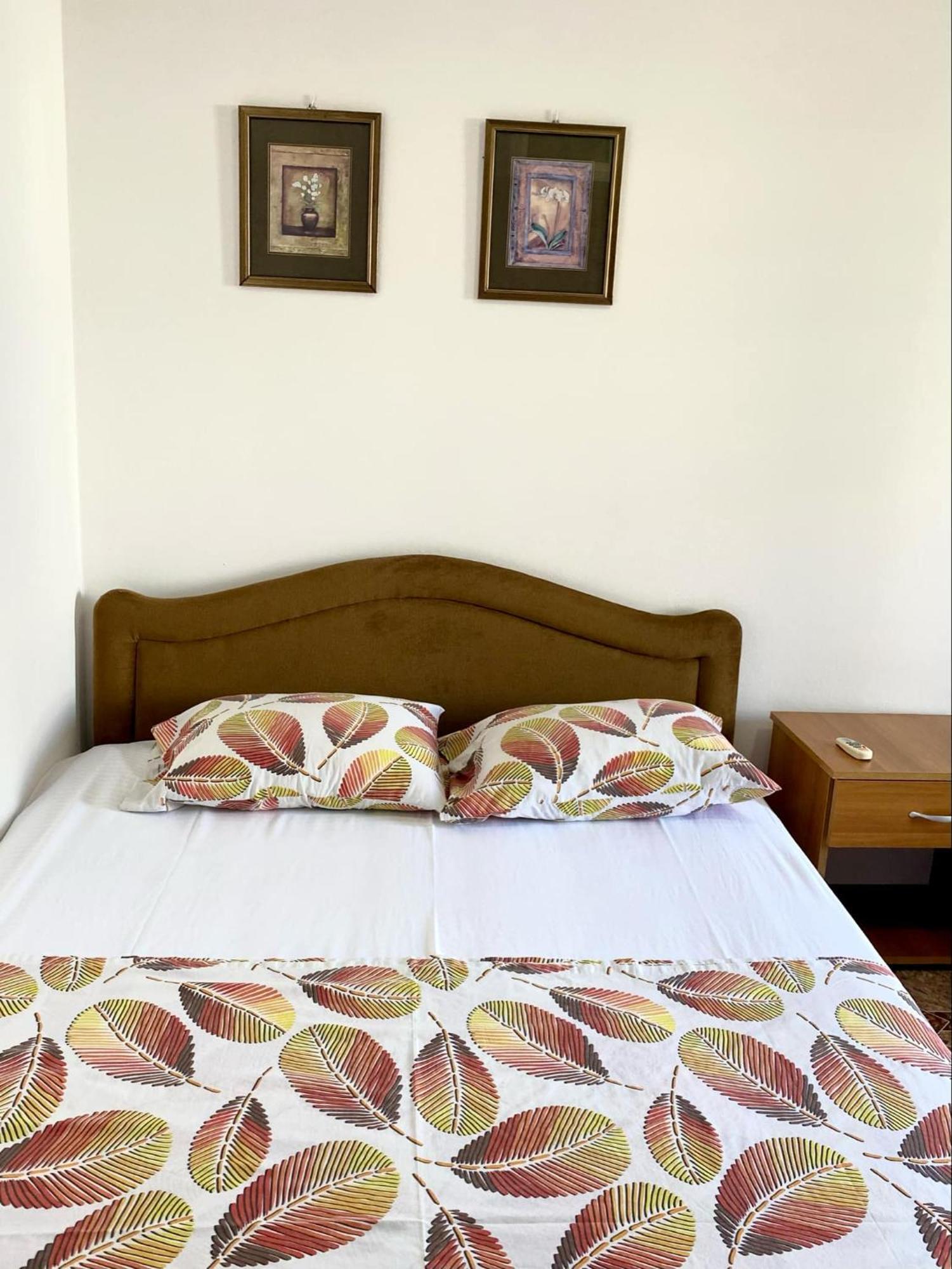 Dragovoja Lux Apartments & Rooms Улцин Екстериор снимка