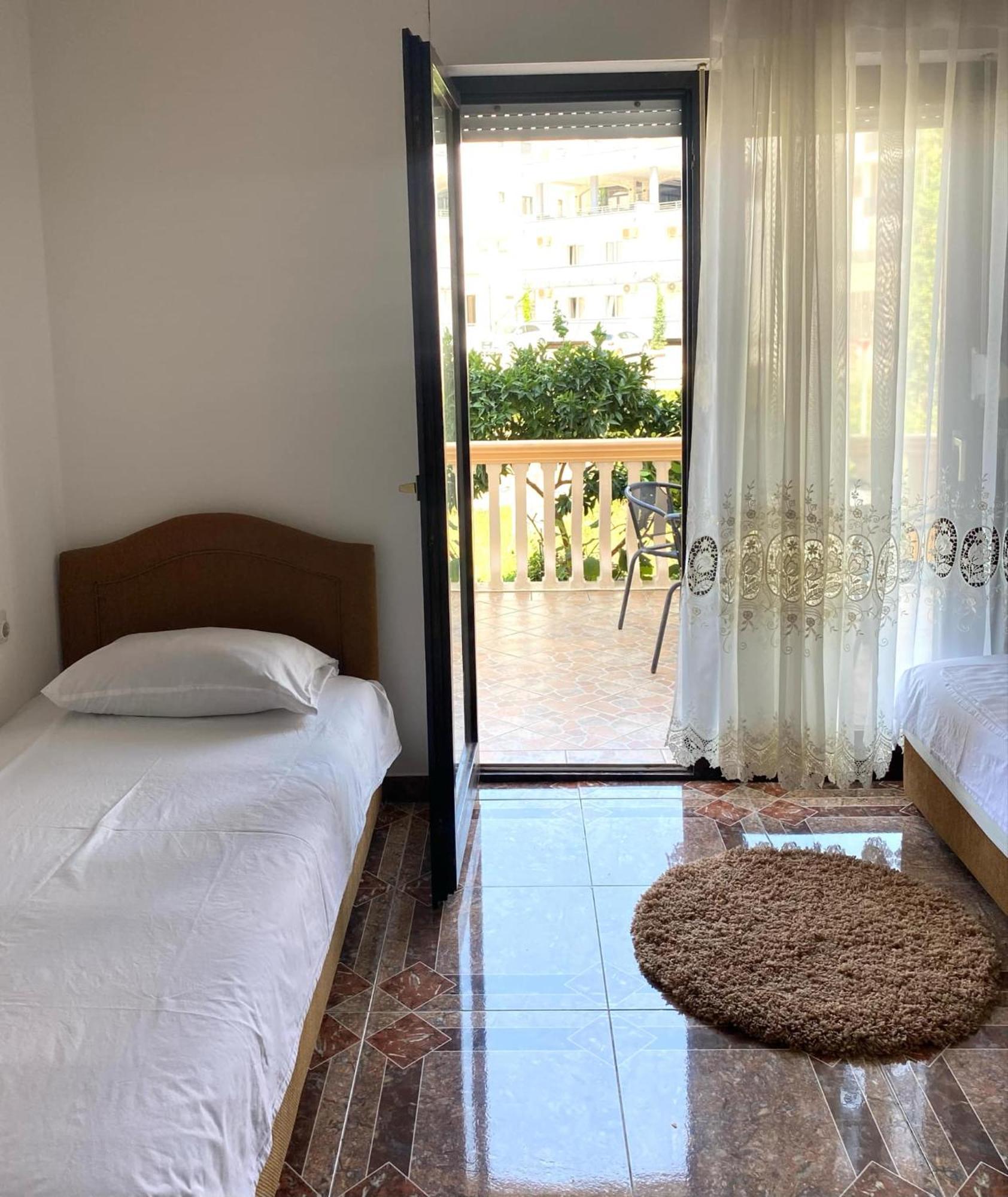 Dragovoja Lux Apartments & Rooms Улцин Екстериор снимка