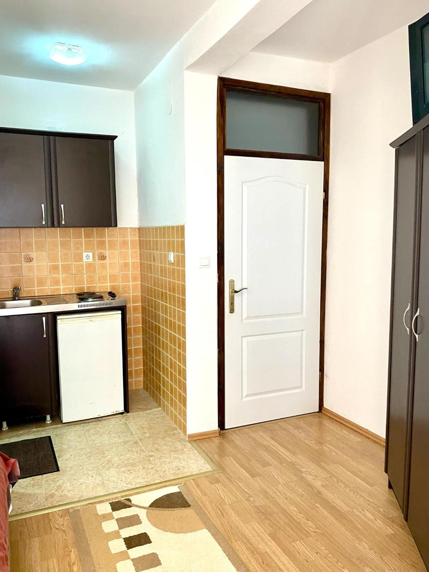 Dragovoja Lux Apartments & Rooms Улцин Екстериор снимка