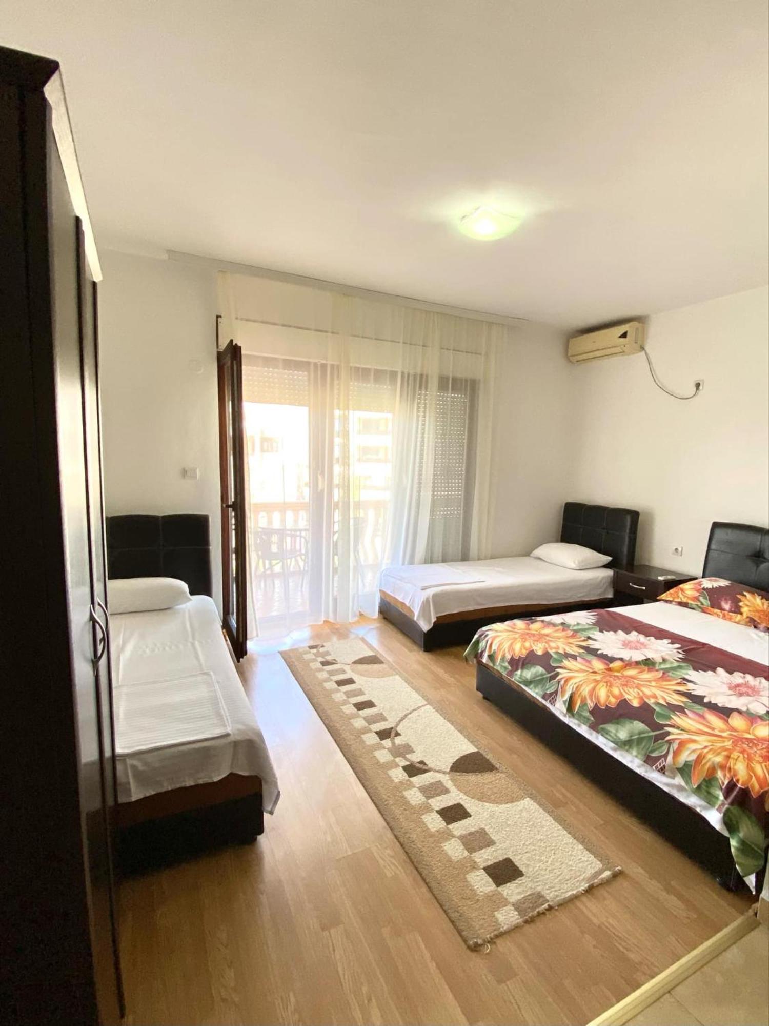 Dragovoja Lux Apartments & Rooms Улцин Екстериор снимка