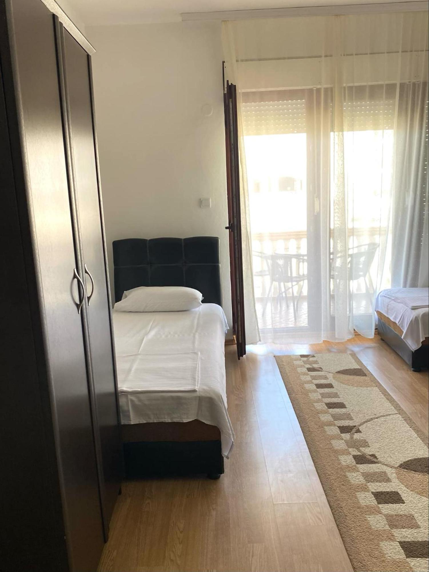 Dragovoja Lux Apartments & Rooms Улцин Екстериор снимка