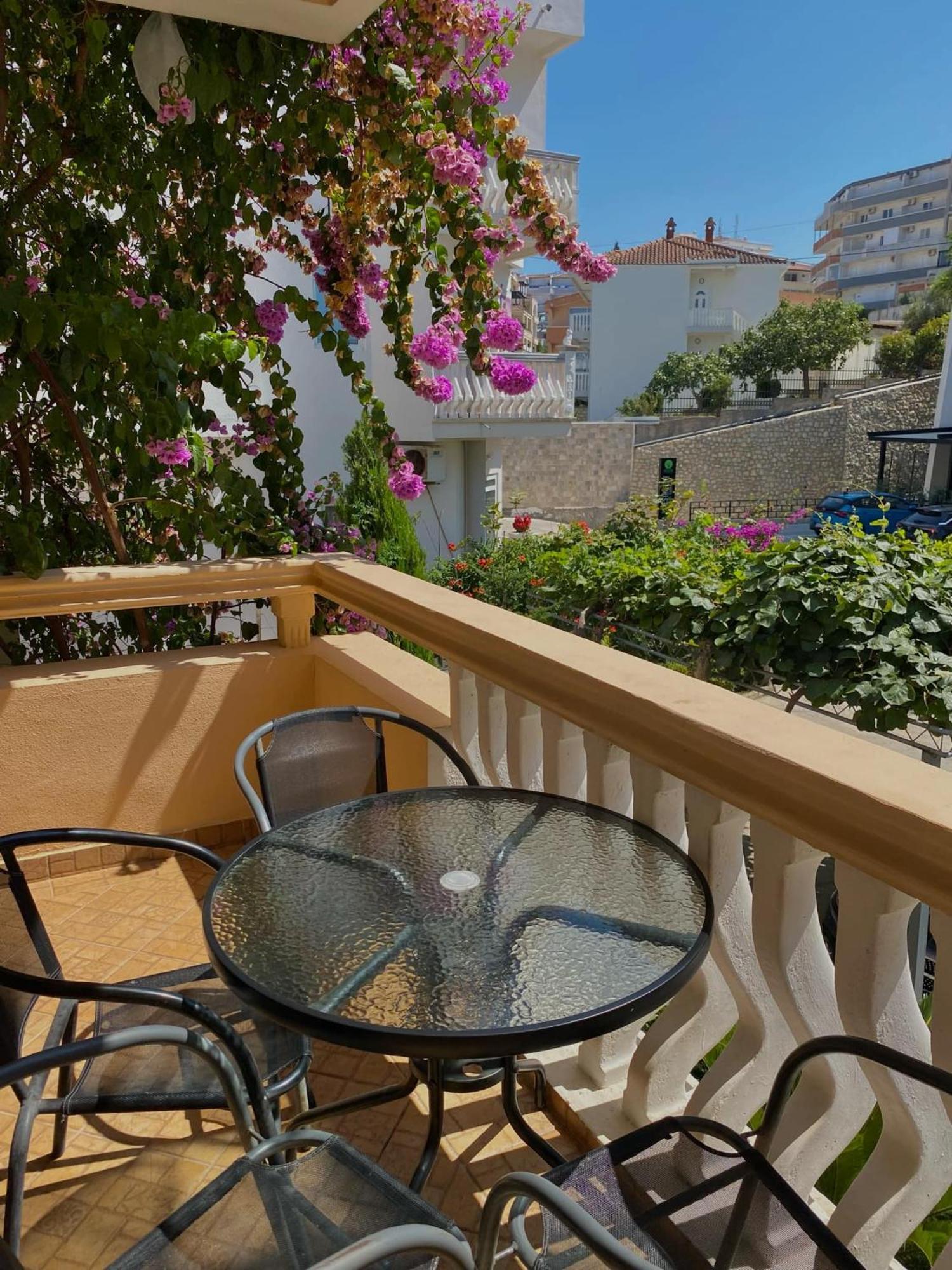 Dragovoja Lux Apartments & Rooms Улцин Екстериор снимка