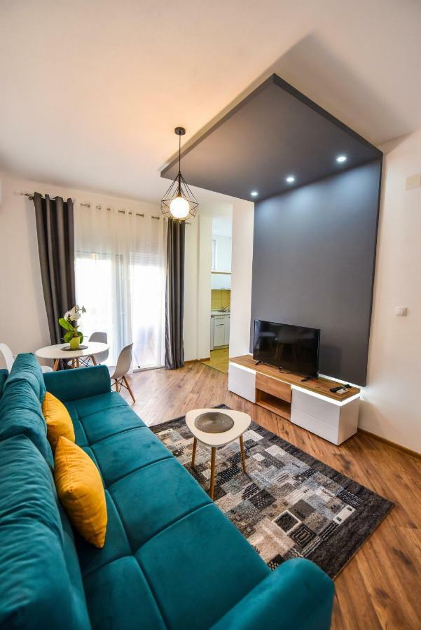 Dragovoja Lux Apartments & Rooms Улцин Екстериор снимка