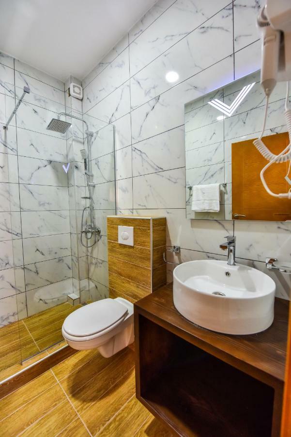 Dragovoja Lux Apartments & Rooms Улцин Екстериор снимка