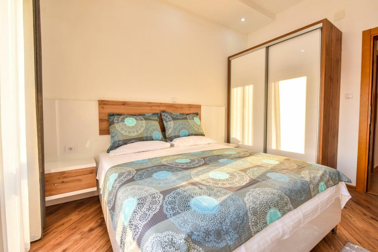 Dragovoja Lux Apartments & Rooms Улцин Екстериор снимка