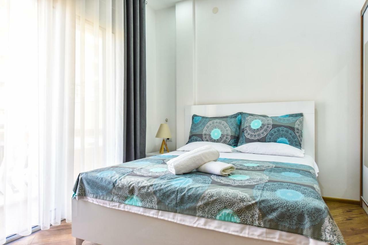 Dragovoja Lux Apartments & Rooms Улцин Екстериор снимка